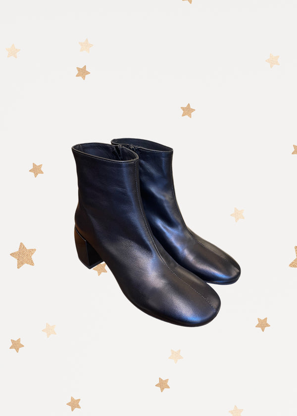Bella Boots